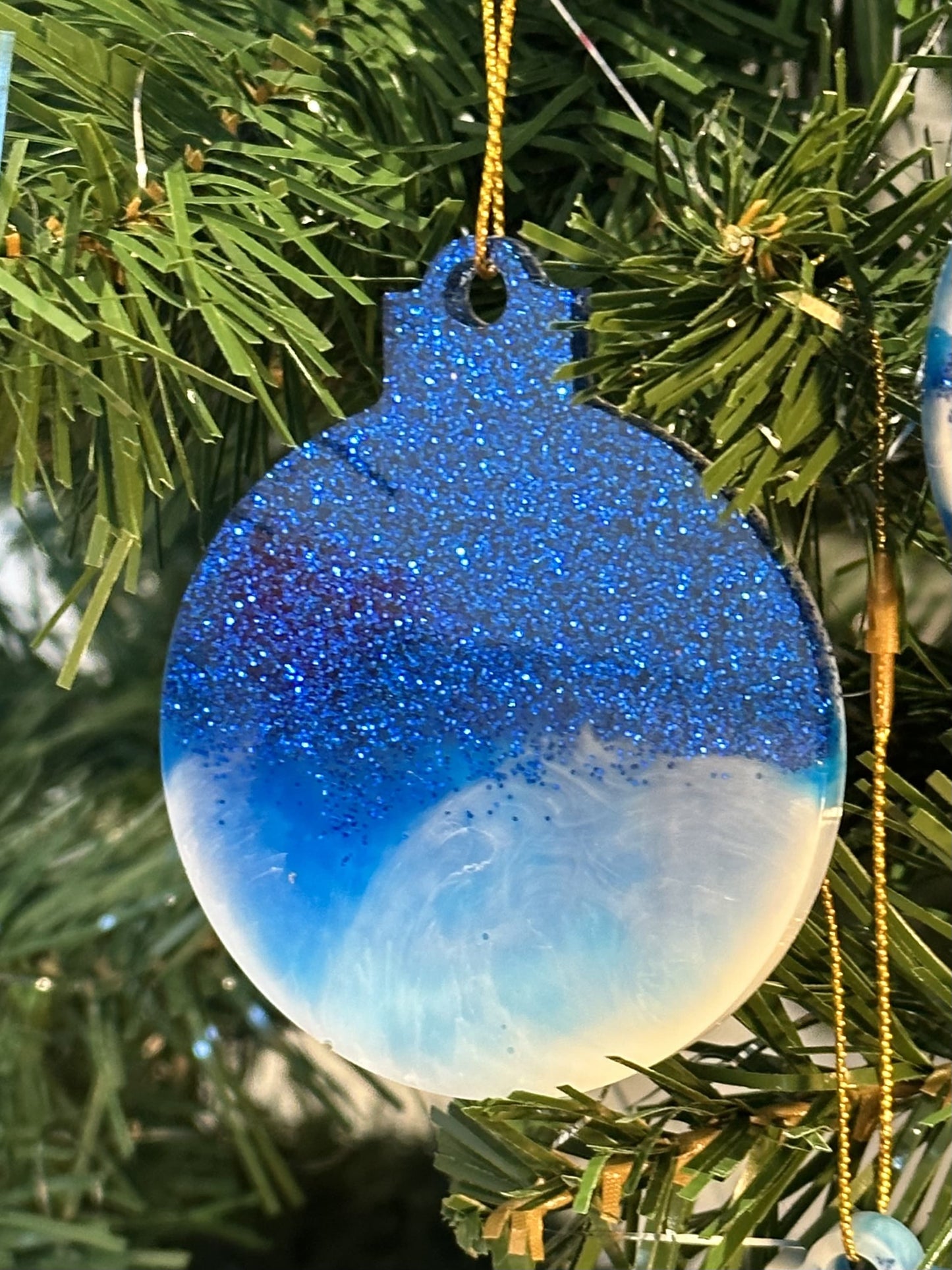 Elegantly Crafted Handmade Resin Ornaments - Unique Holiday Decor