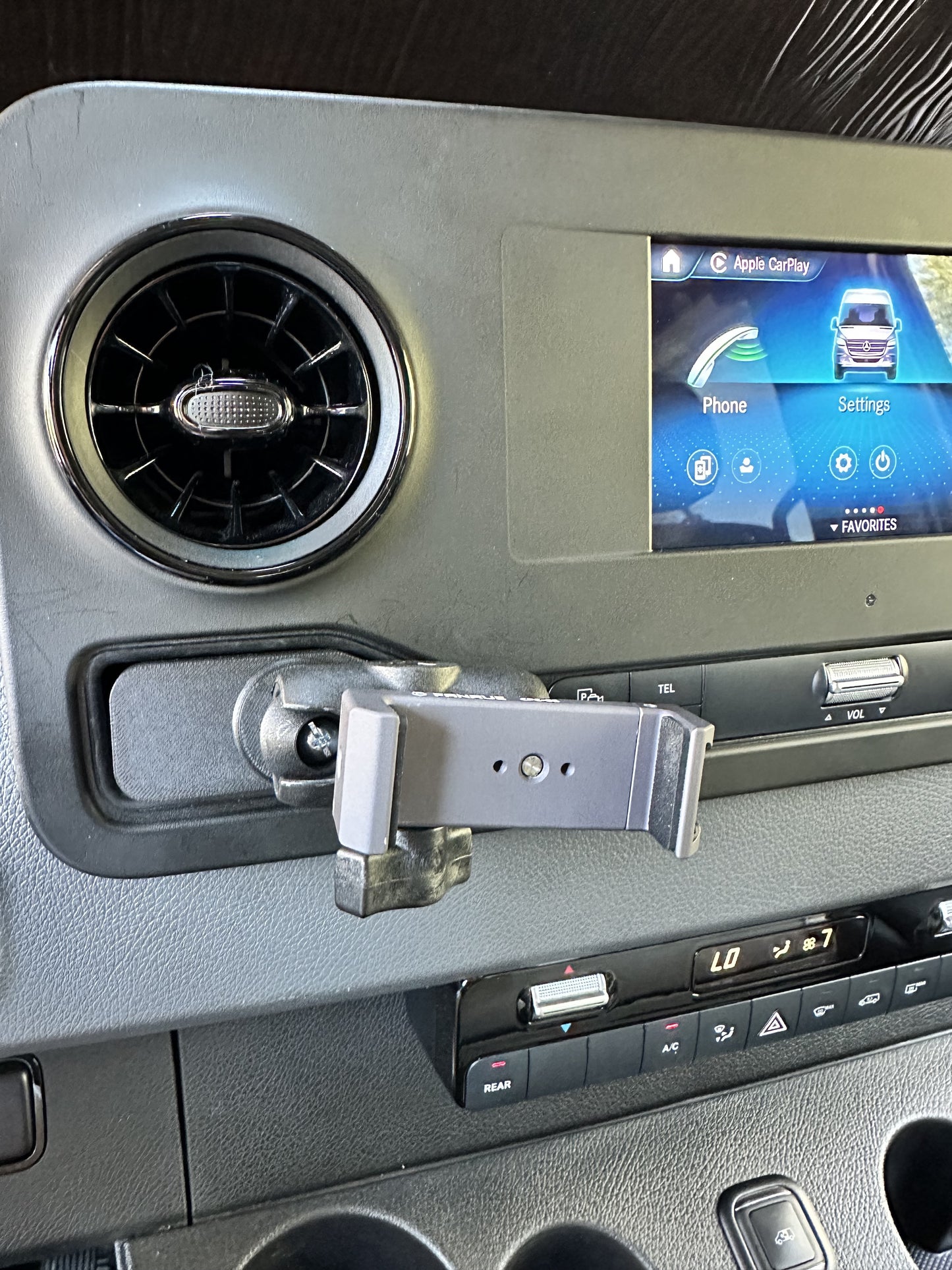 Mercedes-Benz Sprinter Phone Mount